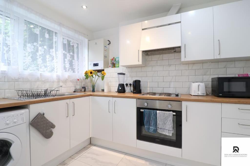 Den Accommodation & Short Lets Greenwich London - 3 Bed House Zewnętrze zdjęcie