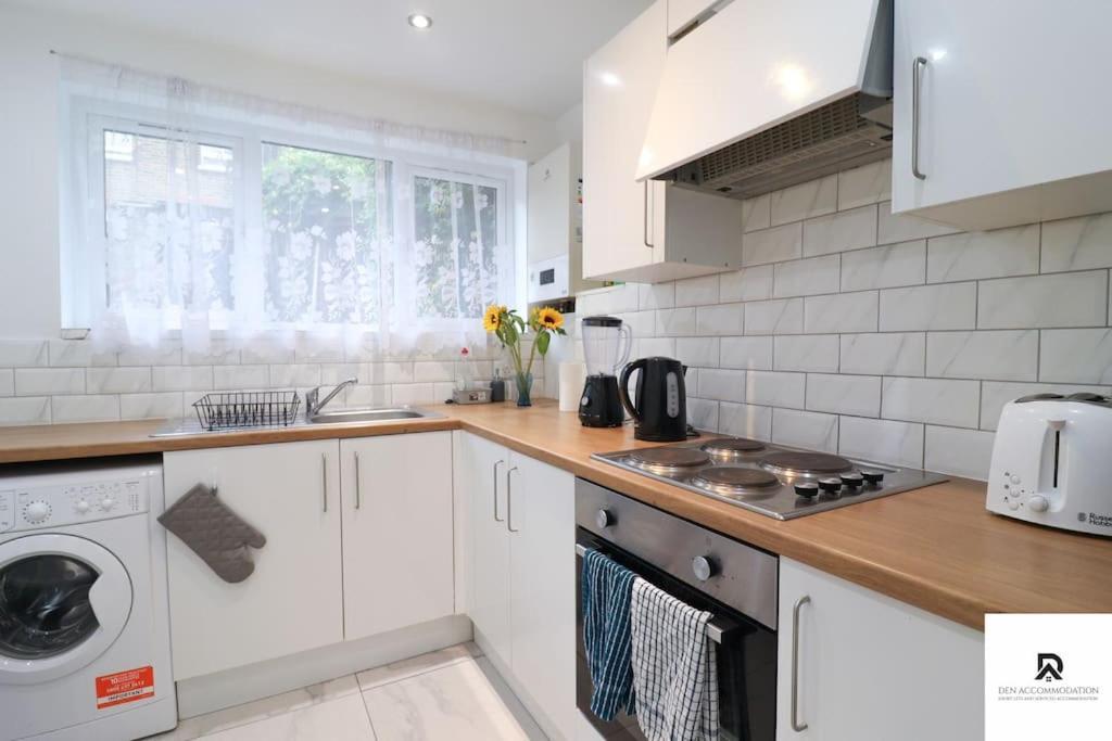 Den Accommodation & Short Lets Greenwich London - 3 Bed House Zewnętrze zdjęcie